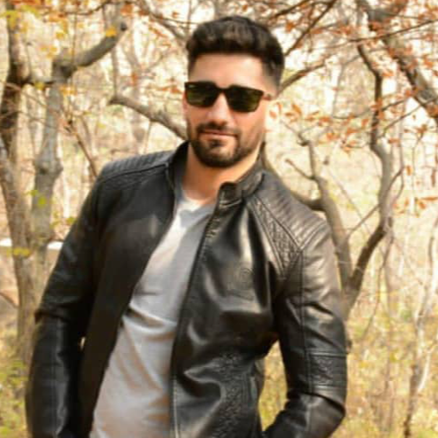 آرایشگر امیر مومنی متخصص در کوتاهی و پیرایش مو (مردانه) شهر کرج